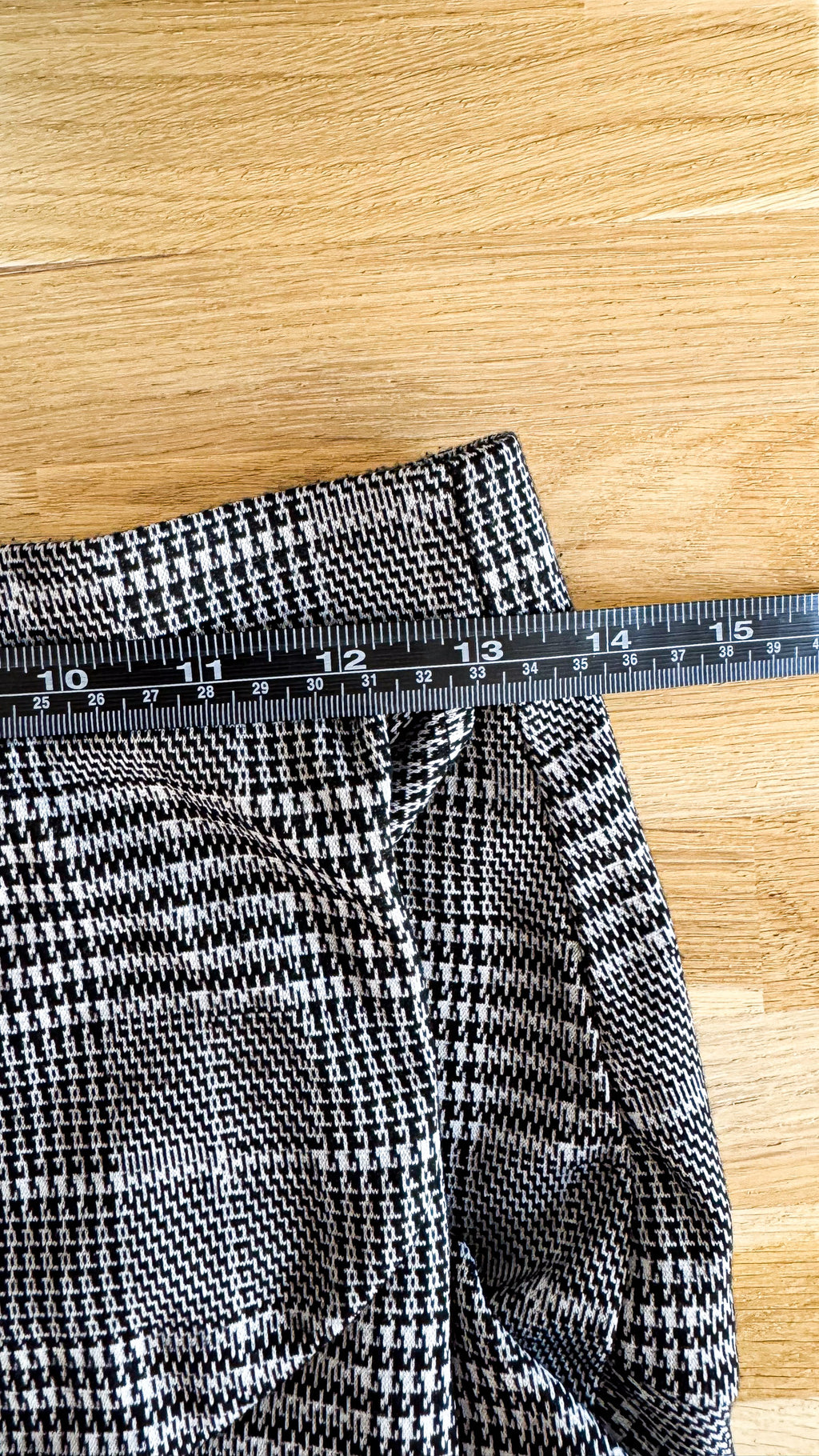 Jupe-short pied de poule volant M - Stradivarius